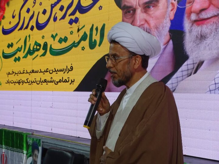تصاویر/ فریاد استقامت در چهاربرج؛ بیعتی حماسی با ولایت در شب عید غدیر