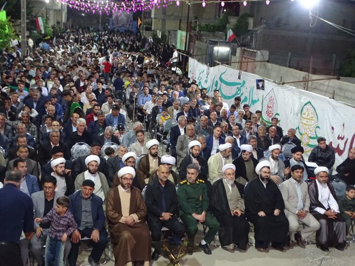 تصاویر/ فریاد استقامت در چهاربرج؛ بیعتی حماسی با ولایت در شب عید غدیر