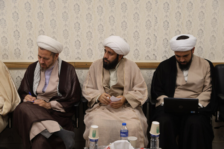 تصاویر / نشست ائمه جمعه استان همدان با نماینده ولی فقیه در استان