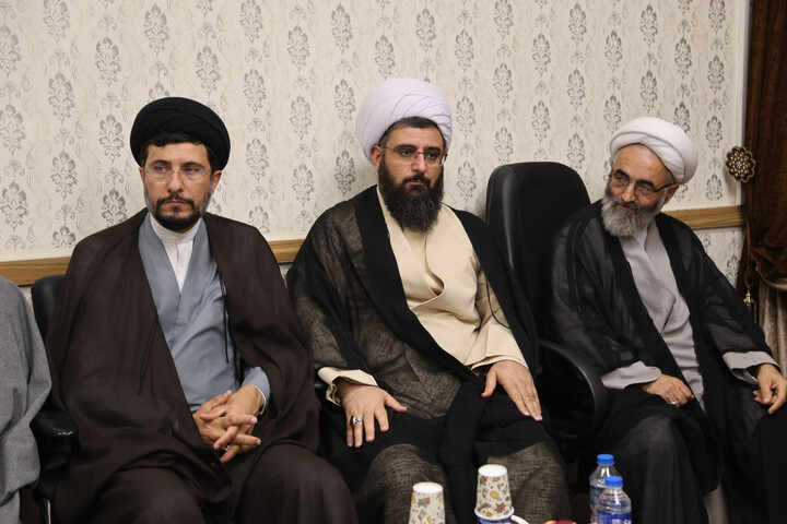 تصاویر / نشست ائمه جمعه استان همدان با نماینده ولی فقیه در استان