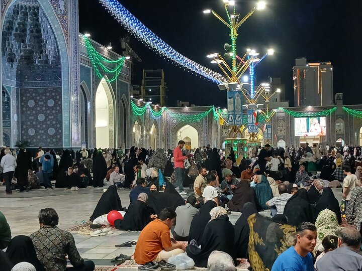 تصاویر/ حرم مطهر رضوی در شب عیدغدیر
