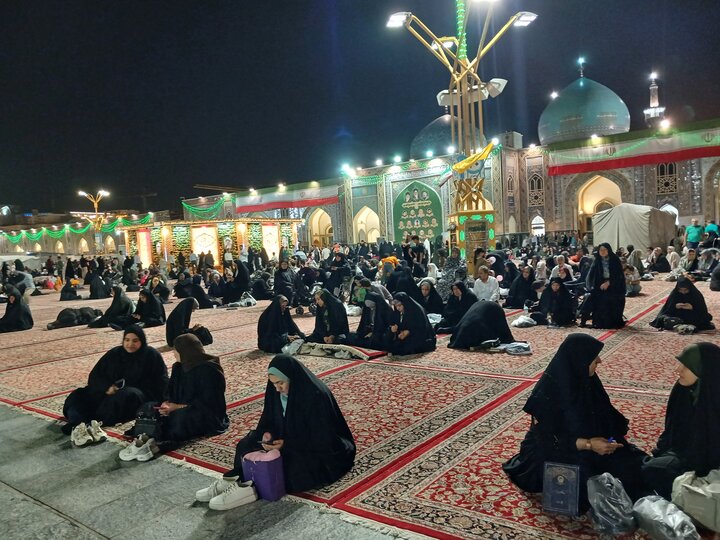 تصاویر/ حرم مطهر رضوی در شب عیدغدیر