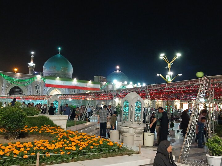 تصاویر/ حرم مطهر رضوی در شب عیدغدیر