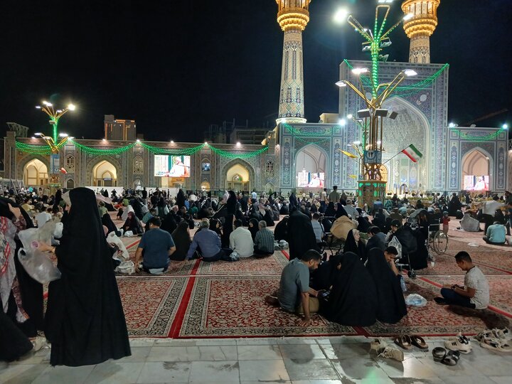 تصاویر/ حرم مطهر رضوی در شب عیدغدیر