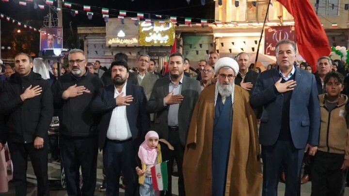 تصاویر/ نود و پنجمین قرار شبانه مردم چالدران در حمایت از نظام اسلامی