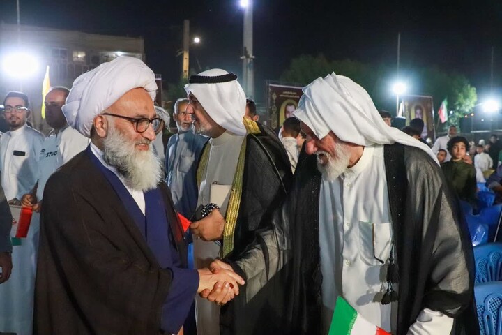 مراسم تلبس جمعی از طلاب به میزبانی مدرسه علمیه الغدیر