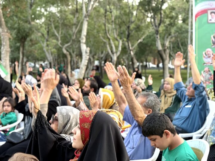 تصاویر/سومین روز از فعالیت طلاب مدرسه علمیه تخصصی ریحانه‌النبی اراک در موکب عید غدیر