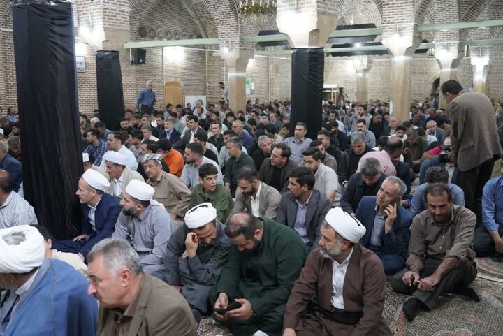 تصاویر/ آیین سالگرد ارتحال ملکوتی حضرت امام خمینی (ره) در مسجد جامع مهاباد