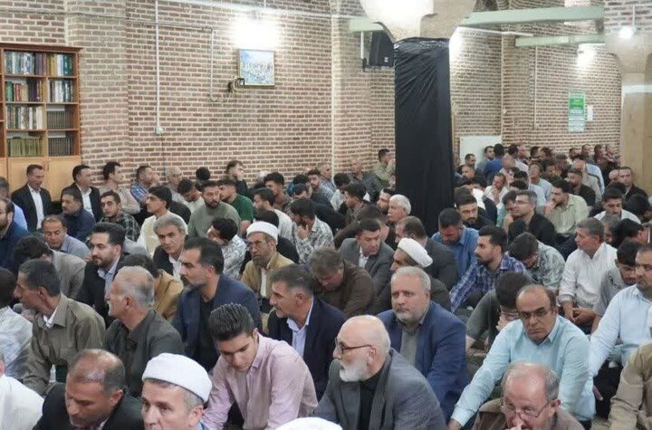 تصاویر/ آیین سالگرد ارتحال ملکوتی حضرت امام خمینی (ره) در مسجد جامع مهاباد