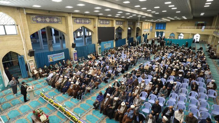 تصاویر/ دیدار عمومی و تجلیل از سادات گرانقدر به مناسبت عید سعید غدیر خم در شهرستان ارومیه