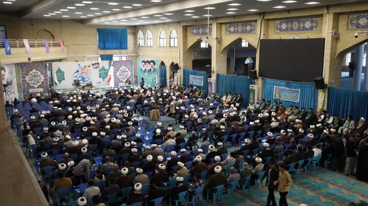 تصاویر/ دیدار عمومی و تجلیل از سادات گرانقدر به مناسبت عید سعید غدیر خم در شهرستان ارومیه