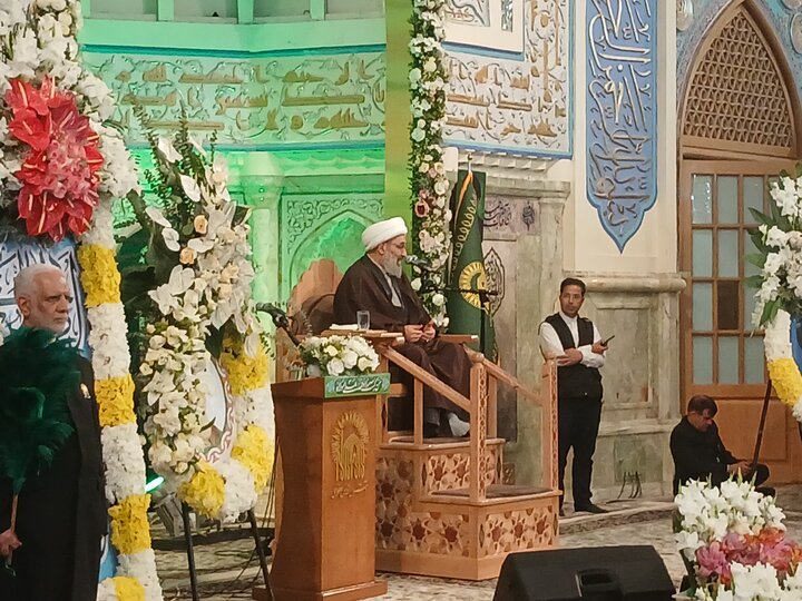 مراسم گرامیداشت چهاردهم خرداد، سالروز ارتحال بنیانگذار جمهوری اسلامی ایران با عنوان «راه خمینی، عهد غدیر و تجدید بیعت با ولایت» در رواق امام خمینی(ره) حرم مطهر رضوی
