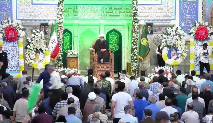مراسم گرامیداشت چهاردهم خرداد، سالروز ارتحال بنیانگذار جمهوری اسلامی ایران با عنوان «راه خمینی، عهد غدیر و تجدید بیعت با ولایت» در رواق امام خمینی(ره) حرم مطهر رضوی