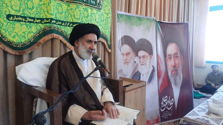 تصاویر/ آیین عمامه گذاری طلاب حوزه علمیه  چهارمحال و بختیاری