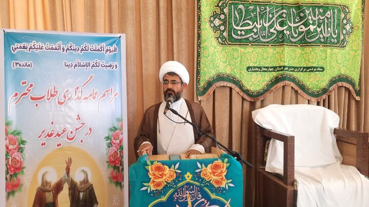 تصاویر/ آیین عمامه گذاری طلاب حوزه علمیه  چهارمحال و بختیاری