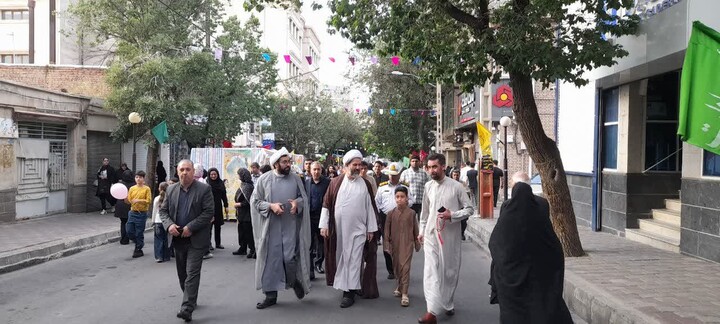تصاویر/ آیین پیاده‌روی غدیر در اسکو