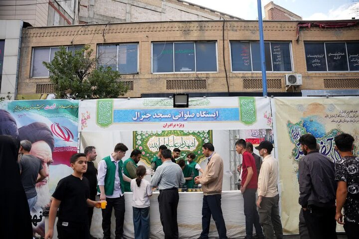 تصاویر/ موکب پذیرایی مسجد جنرال ارومیه در عید بزرگ غدیر خم