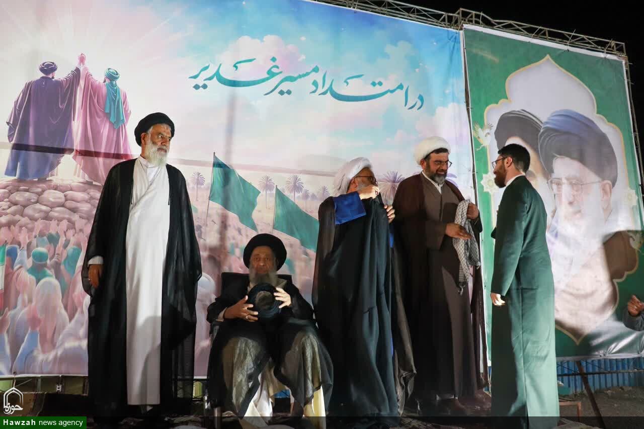 تصاویر/ مراسم تلبس جمعی از طلاب به میزبانی مدرسه علمیه الغدیر