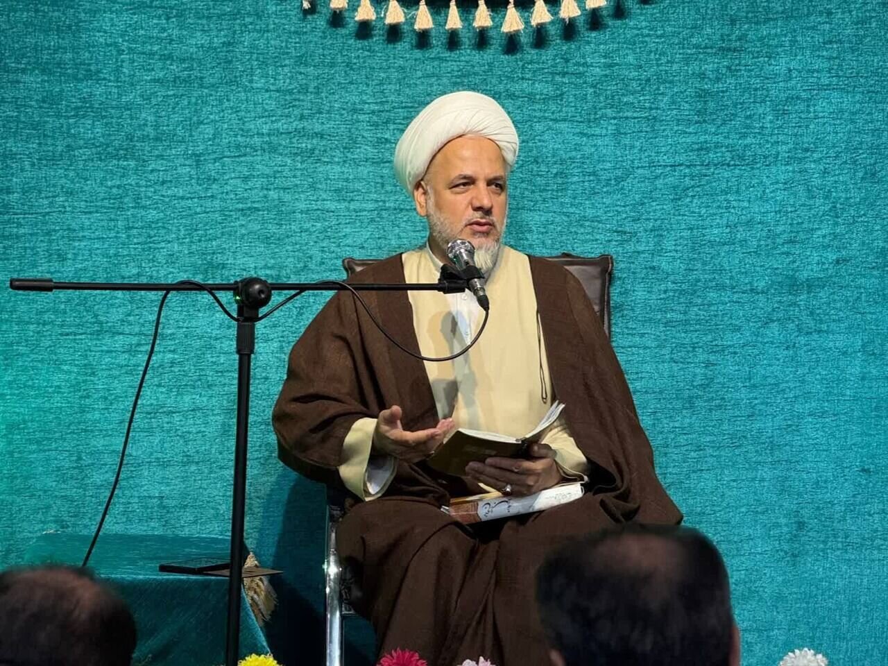 «مام خمینی(ره) روح خودباوری و عزت اسلامی را در ملت ایران دمید