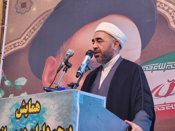 زندگی ساده امام(ره) درس‌ بزرگی برای مسئولان است