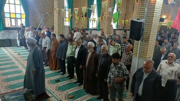 تصاویر/ اقامه نماز عبادی سیاسی جمعه در زرندیه