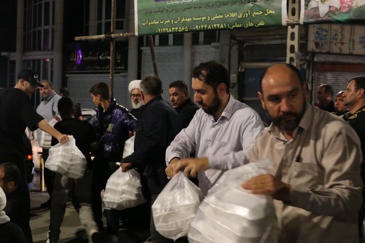 تصاویر/ سفره اطعام 5000 نفری در میاندوآب