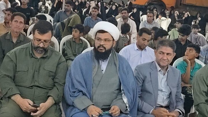 تصاویر/ دو همایش پیاده روی خانوادگی  و سادات شرق استان کرمان در شهرستان ریگان در عید غدیر