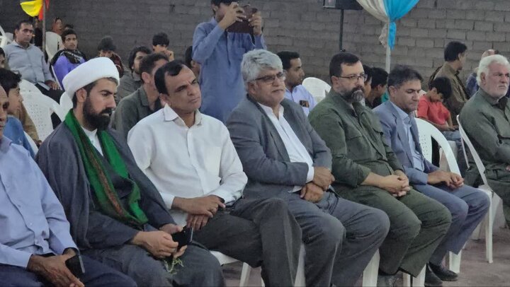 تصاویر/ دو همایش پیاده روی خانوادگی  و سادات شرق استان کرمان در شهرستان ریگان در عید غدیر
