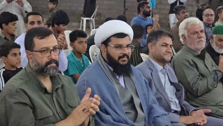 تصاویر/ دو همایش پیاده روی خانوادگی  و سادات شرق استان کرمان در شهرستان ریگان در عید غدیر