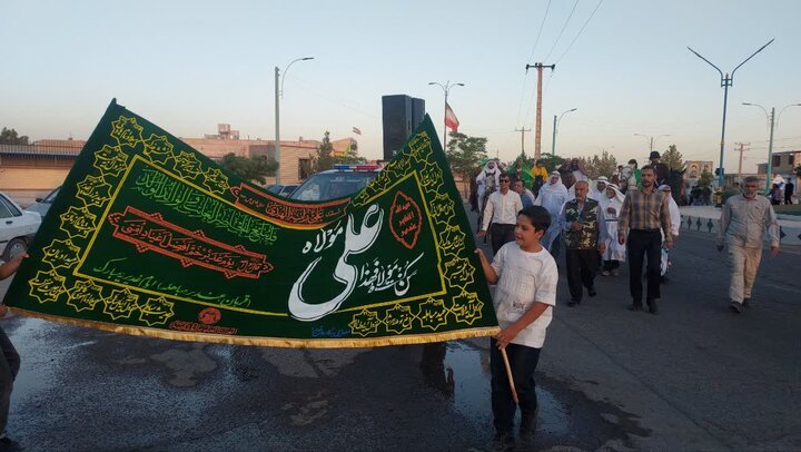 تصاویر/ مراسم بازسازی نمادین واقعه تاریخی غدیر در شهر صفائیه