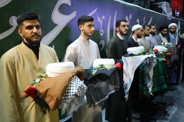 آئین باشکوه عمامه گذاری جمعی از طلاب شهرستان ساری