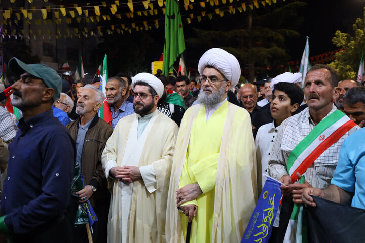 آئین باشکوه عمامه گذاری جمعی از طلاب شهرستان ساری