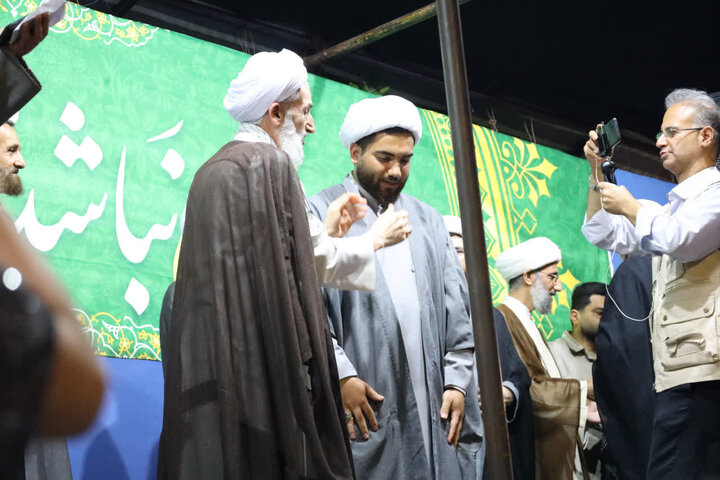 آئین باشکوه عمامه گذاری جمعی از طلاب شهرستان ساری