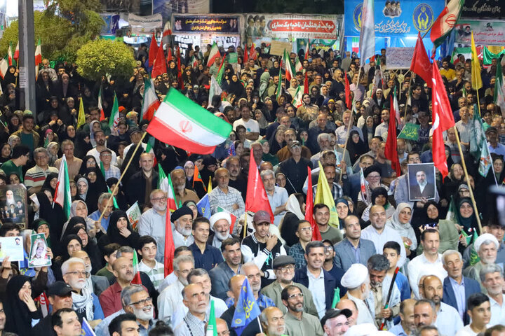 آئین باشکوه عمامه گذاری جمعی از طلاب شهرستان ساری