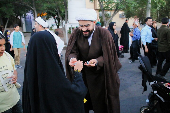 تصاویر/ موکب طلاب مدرسه علمیه امام مهدی کرمان در عید غدیر