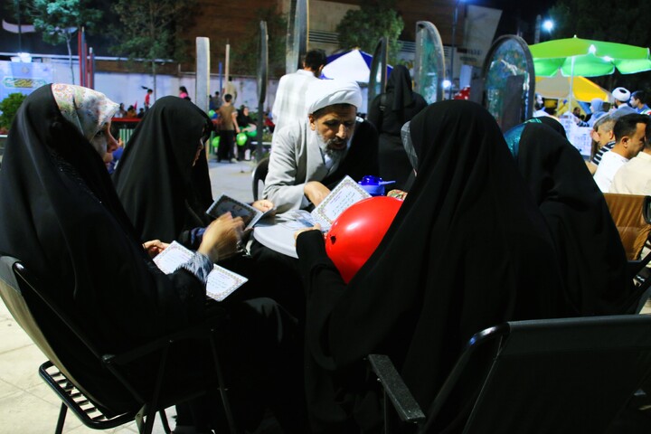 تصاویر/ کافه قرآنی طلاب مدرسه علمیه محمودیه در عید غدیر