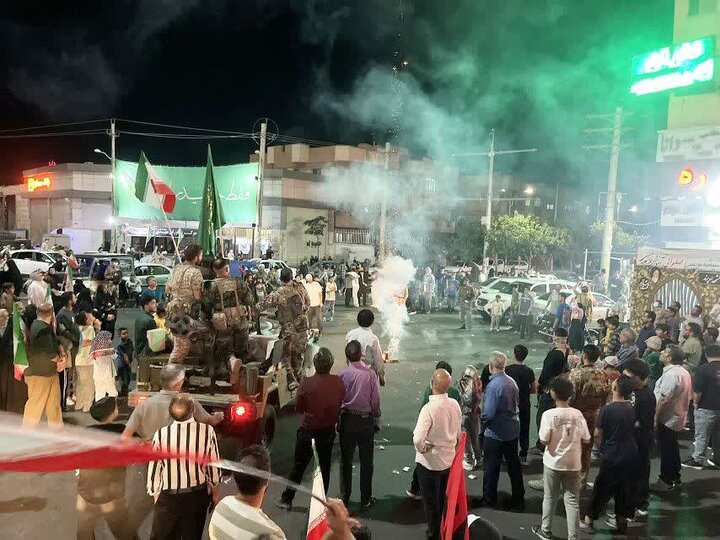 تصاویر/ برپایی همزمان جشن عید غدیر و تجمعات حماسی شبانه در پرند