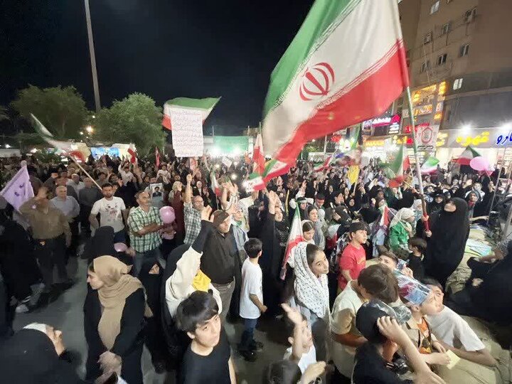 تصاویر/ برپایی همزمان جشن عید غدیر و تجمعات حماسی شبانه در پرند