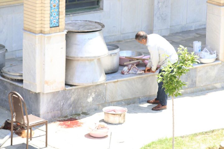 تصاویر/ فعالیت موکب مدرسه علمیه نقده در روز غدیر خم