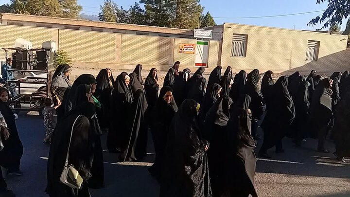 تصاویر/ مراسم‌ پیاده‌روی و جشن‌ عید غدیر در شهر محی‌آباد