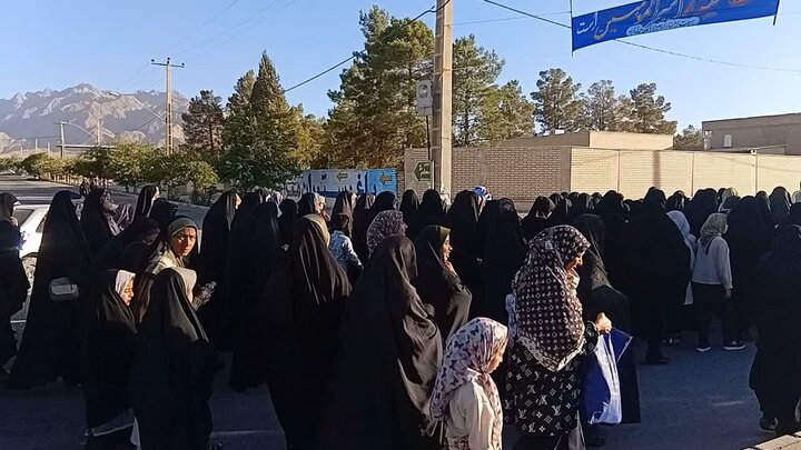 تصاویر/ مراسم‌ پیاده‌روی و جشن‌ عید غدیر در شهر محی‌آباد
