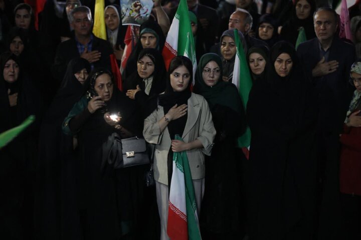 تصاویر/ نود و ششمین شب از قرار شبانه،تبلور حماسه حضور و ایستادگی مردم ولایتمدار و غیور ارومیه