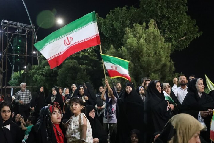 تصاویر/ نود و ششمین شب از اجتماع مردمی «شب‌های اقتدار» شهرستان سمنان