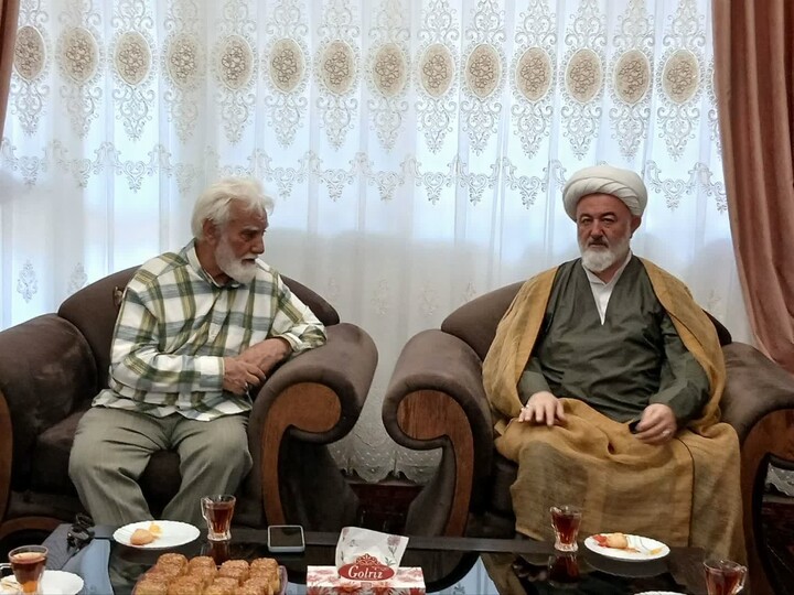 تصاویر/ دیدار امام جمعه شاهرود با سه خانواده شهید