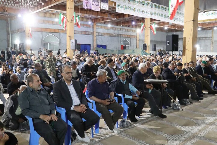 تصاویر/ سی امین یادواره ۷۵ شهید والامقام شهر دیباج