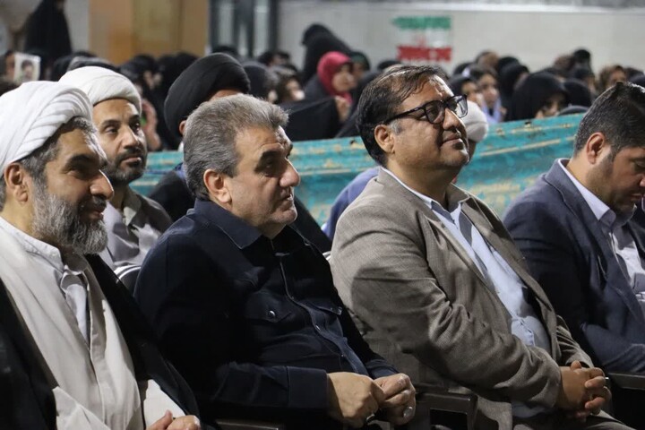 تصاویر/ سی امین یادواره ۷۵ شهید والامقام شهر دیباج