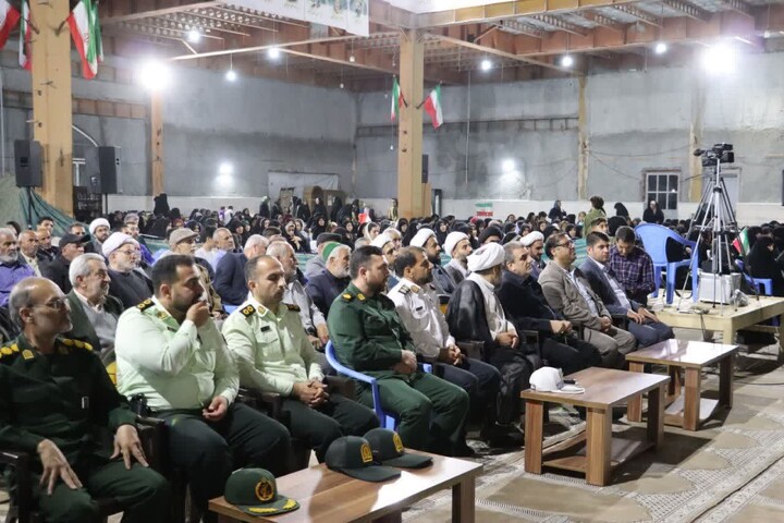 تصاویر/ سی امین یادواره ۷۵ شهید والامقام شهر دیباج