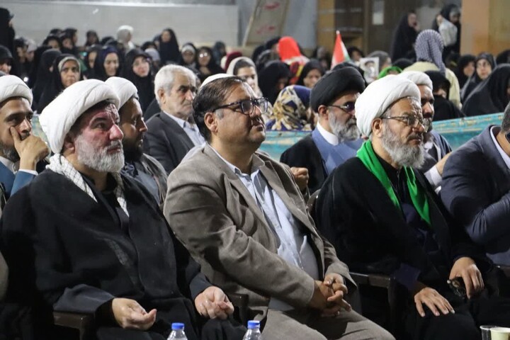 تصاویر/ سی امین یادواره ۷۵ شهید والامقام شهر دیباج