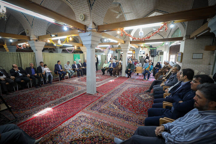 تصاویر / دیدار اقشار  مختلف مردم استان قزوین با نماینده ولی فقیه در استان قزوین