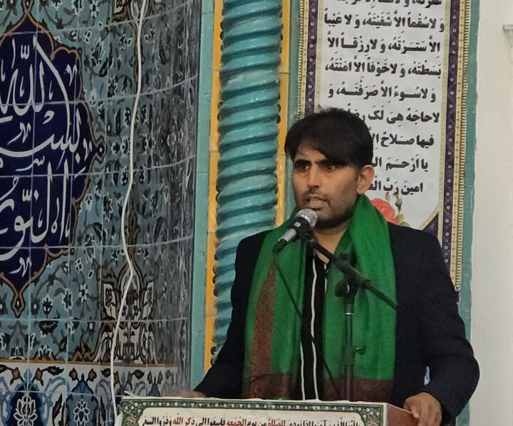 تصاویر/ اقامه نمازجمعه شهر ریگان